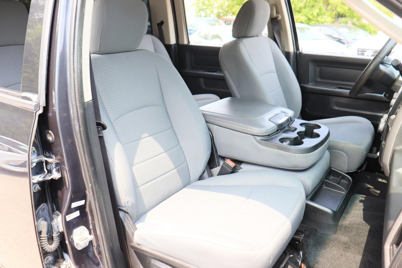 2017 RAM 1500 ST | Crew Cab | 4x4 | Cam | Tonneau Cover | Tinted Photo30