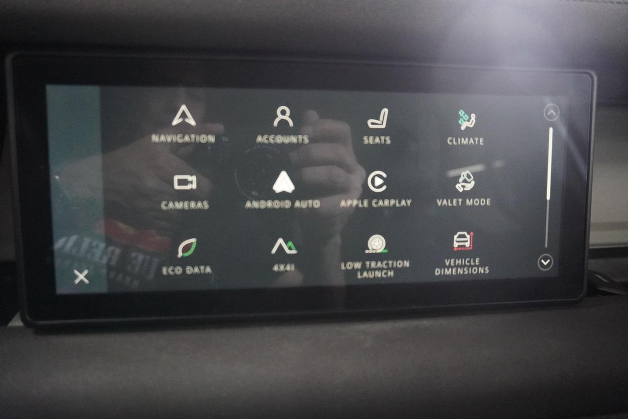 2020 Land Rover Defender First Edition Photo