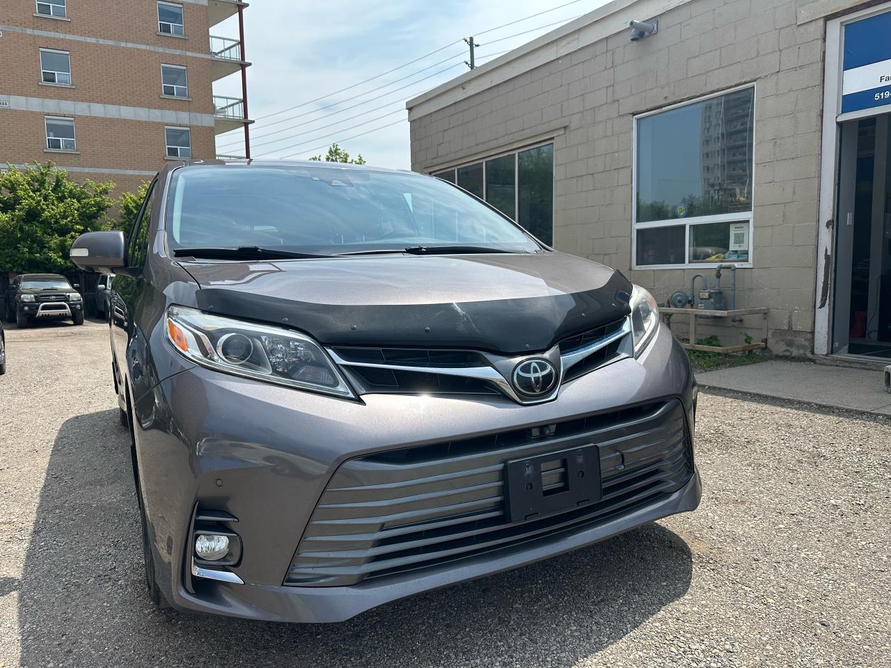 Used 2018 Toyota Sienna Limited AWD for sale in Waterloo, ON