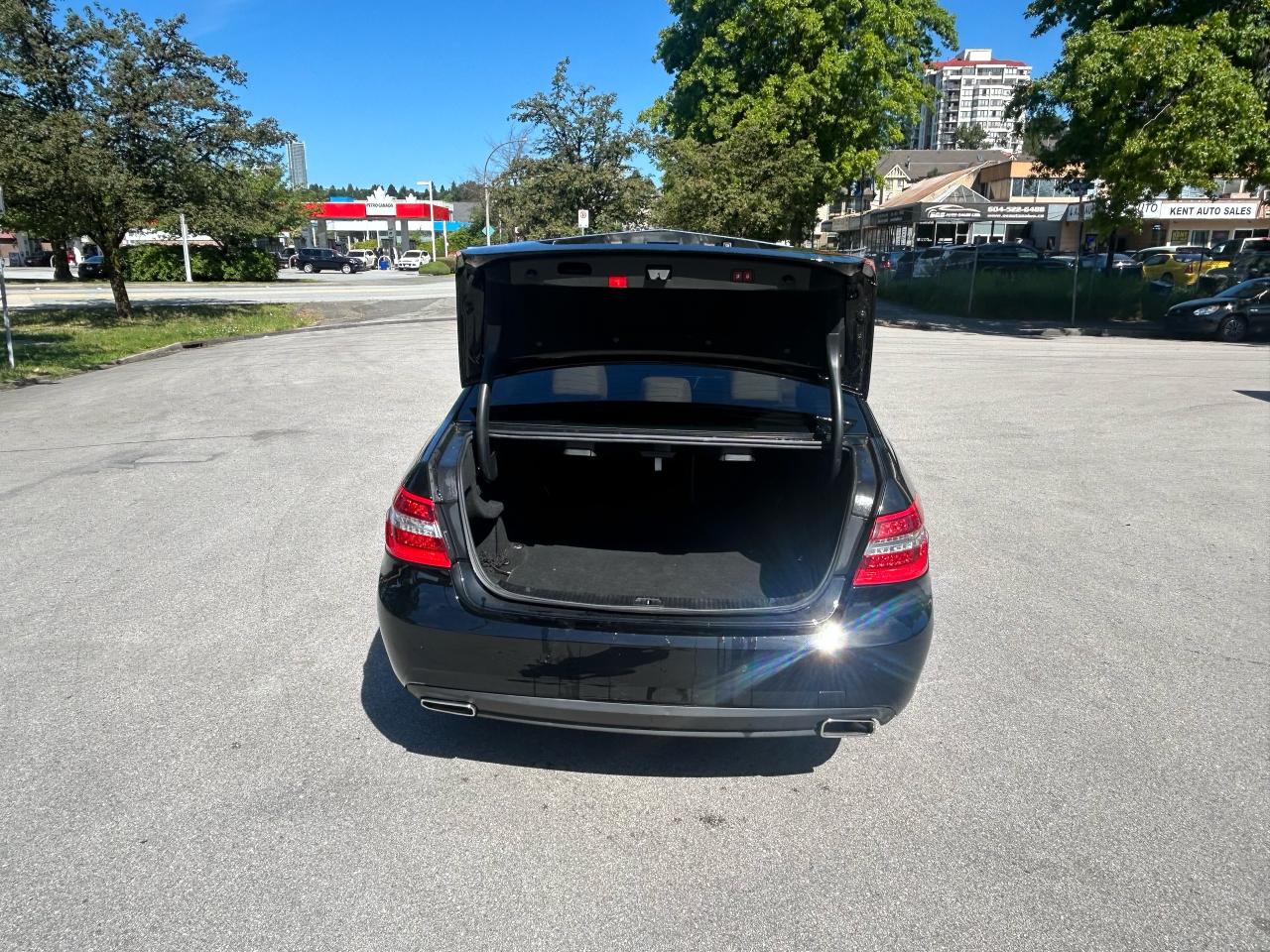 2012 Mercedes-Benz E-Class E 300 - Photo #8