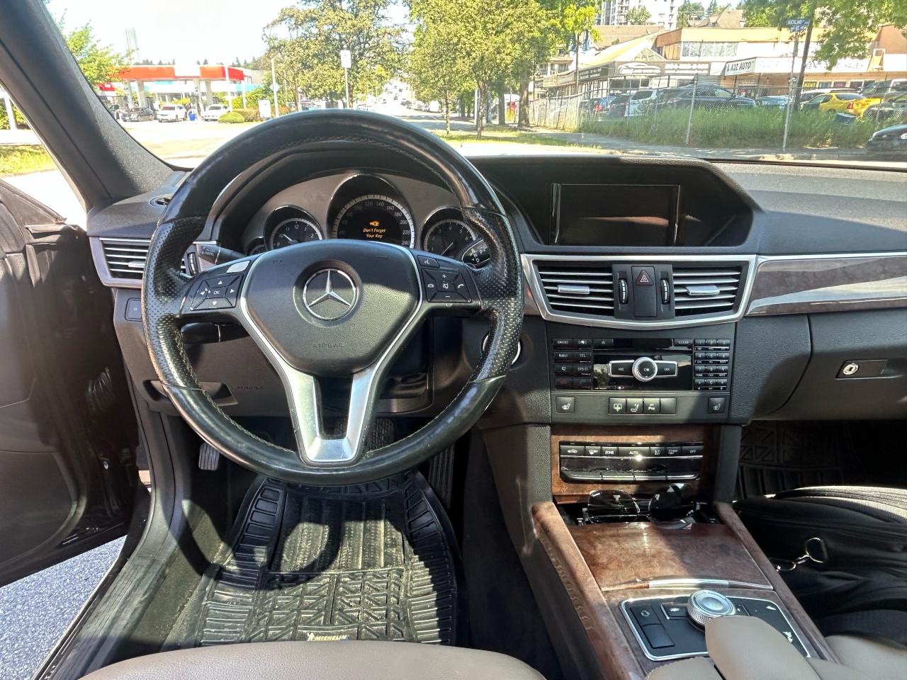 2012 Mercedes-Benz E-Class E 300 - Photo #11