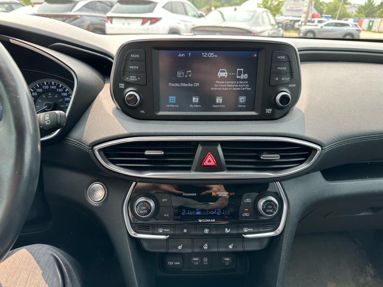 2020 Hyundai Santa Fe Preferred Photo32