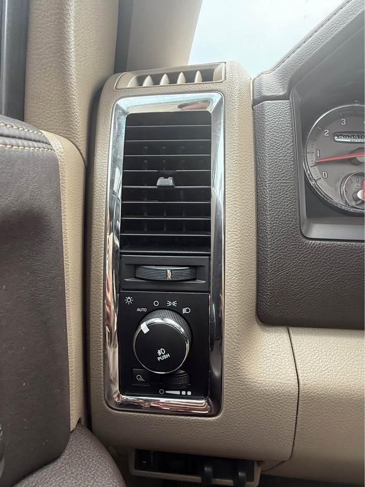 2012 RAM 1500 LARAMIE LONGHORN - Photo #12