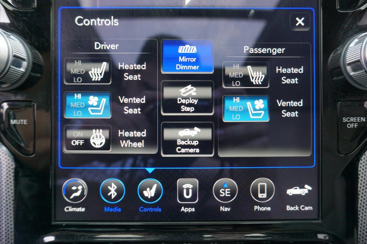 2019 RAM 1500 V8 HEMI LIMITED CREW 4WD *ACCIDENT FREE* CAMERA NAV BLUETOOTH LEATHER HEATED SEATS PANO ROOF CRUISE ALLOYS - Photo #26