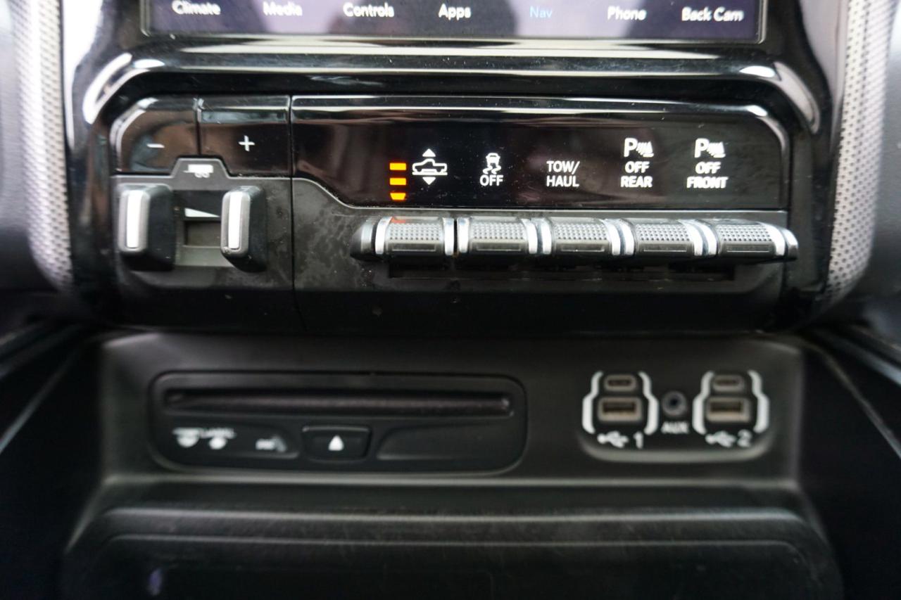 2019 RAM 1500 V8 HEMI LIMITED CREW 4WD *ACCIDENT FREE* CAMERA NAV BLUETOOTH LEATHER HEATED SEATS PANO ROOF CRUISE ALLOYS - Photo #31