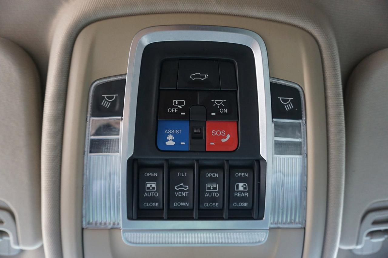 2019 RAM 1500 V8 HEMI LIMITED CREW 4WD *ACCIDENT FREE* CAMERA NAV BLUETOOTH LEATHER HEATED SEATS PANO ROOF CRUISE ALLOYS - Photo #32