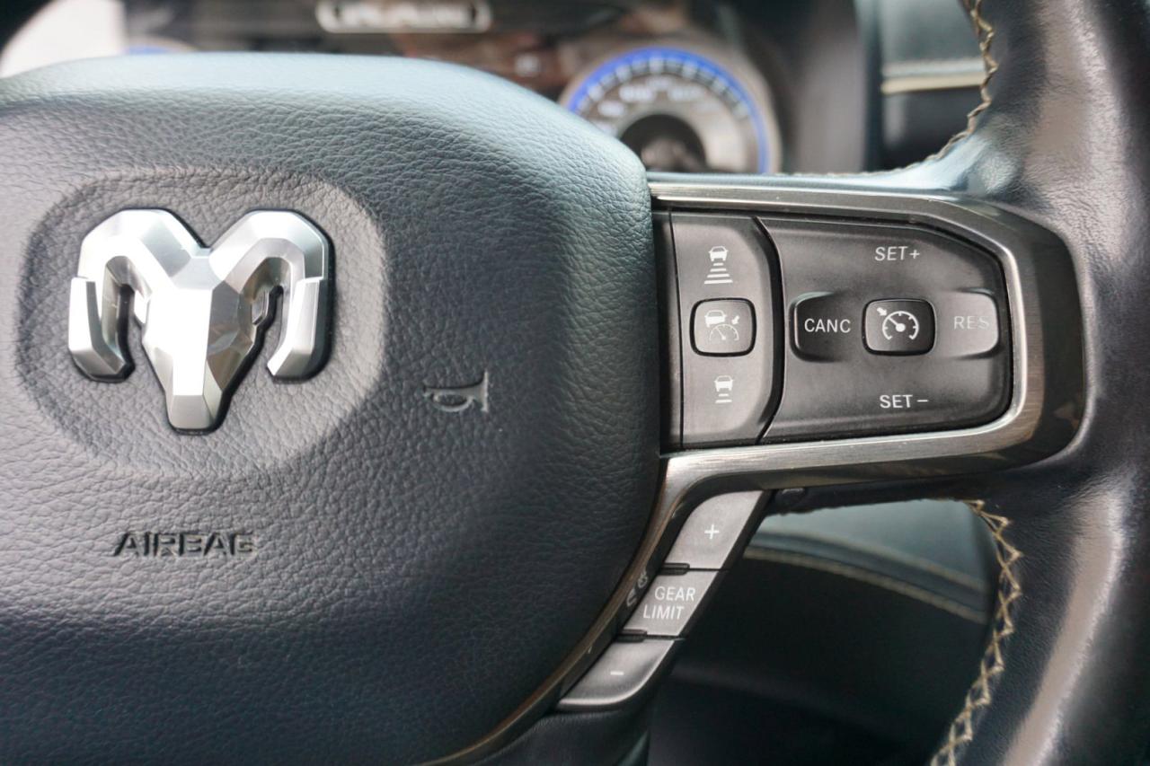 2019 RAM 1500 V8 HEMI LIMITED CREW 4WD *ACCIDENT FREE* CAMERA NAV BLUETOOTH LEATHER HEATED SEATS PANO ROOF CRUISE ALLOYS - Photo #37