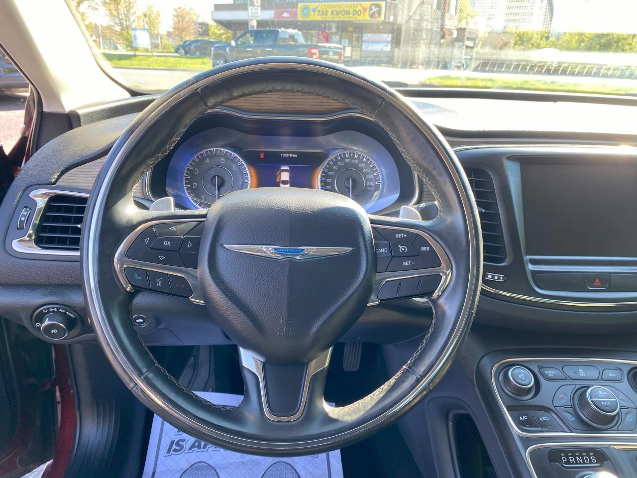 2015 Chrysler 200 Automatic/Leather/Remote Start/Backup Camera - Photo #15