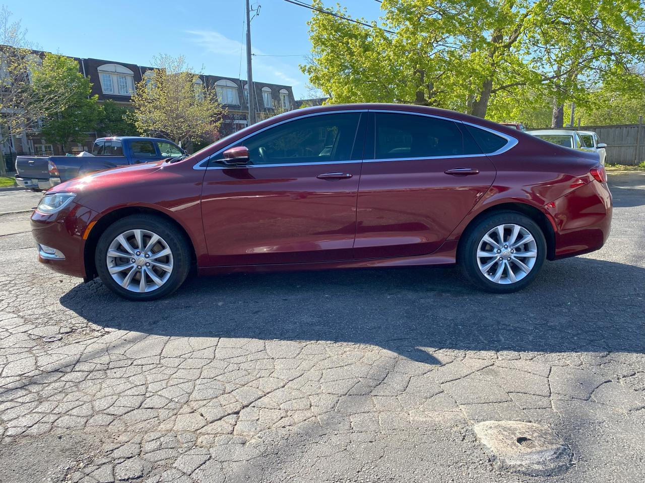 2015 Chrysler 200 Automatic/Leather/Remote Start/Backup Camera - Photo #2