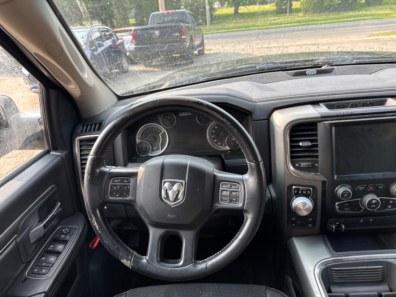 2016 RAM 1500 SPORT - Photo #14