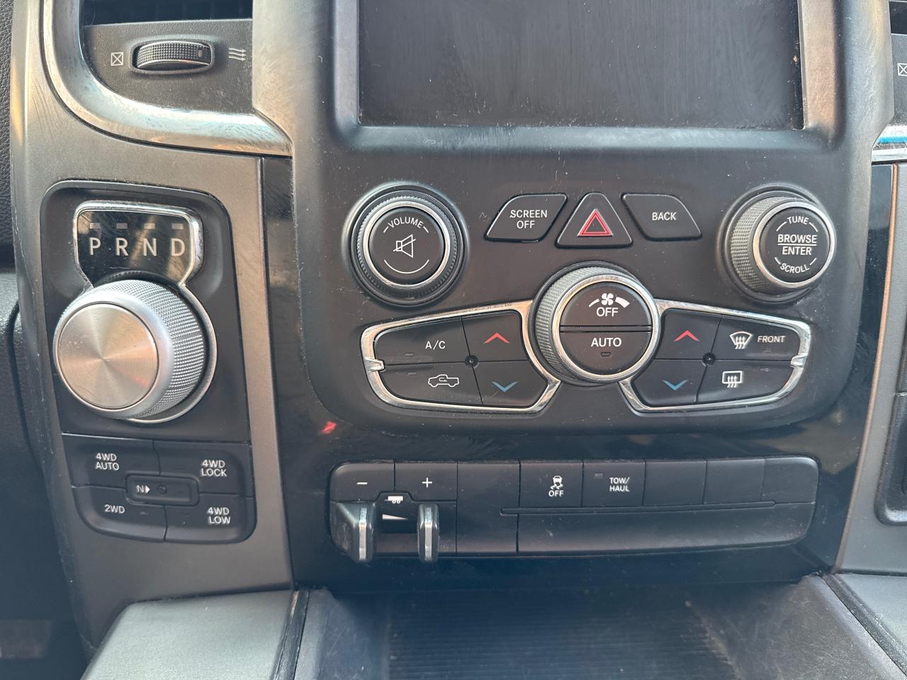 2016 RAM 1500 SPORT - Photo #16