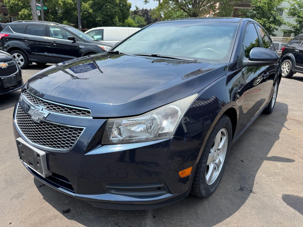 Used 2014 Chevrolet Cruze 2LT for sale in Hamilton, ON