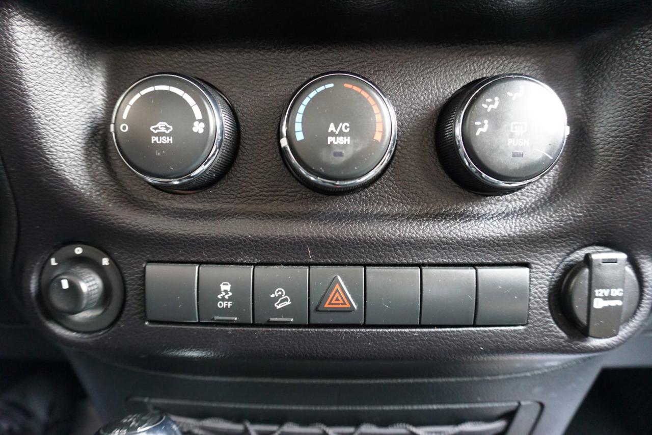 2016 Jeep Wrangler V6 SPORT 4WD CERTIFIED *1 OWNER*ACCIDENT FREE* JEEP MAINTAIN* BLUETOOTH CRUISE ALLOYS - Photo #21