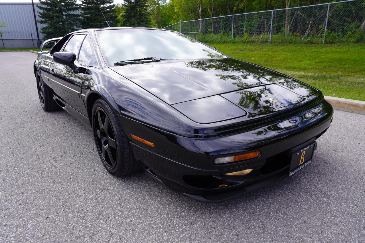 1998 Lotus Esprit PRISTINE / LOW KM'S / NO ACCIDENTS / LOCAL CAR - Photo #6