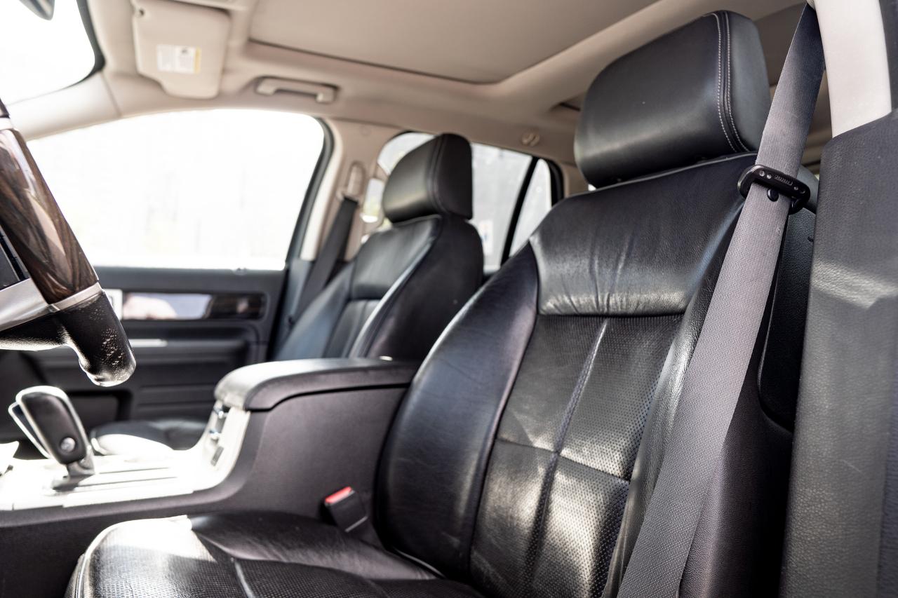 2010 Lincoln MKX AWD 4dr | AS IS | - Photo #8