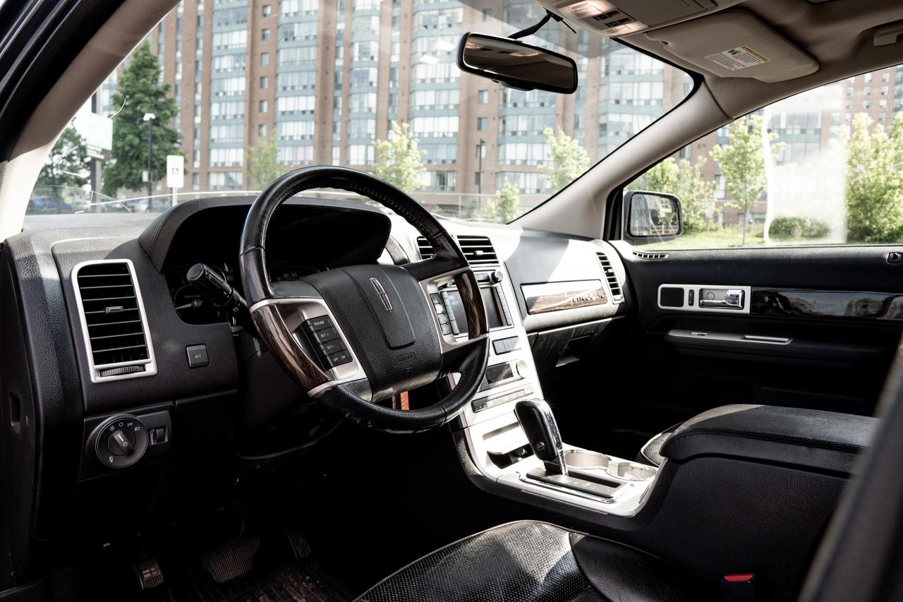 2010 Lincoln MKX AWD 4dr | AS IS | - Photo #7
