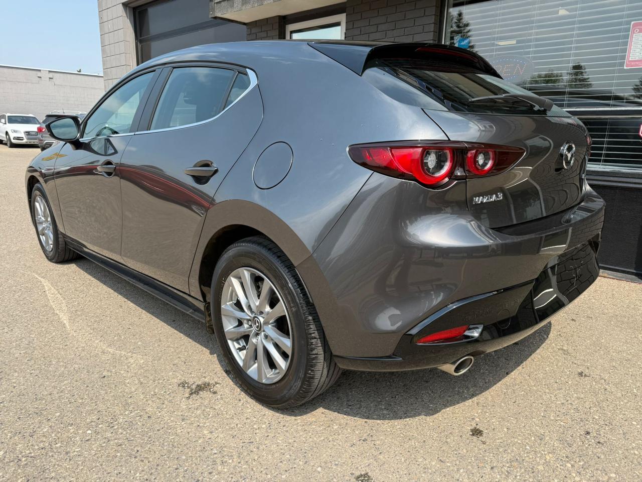 2025 Mazda MAZDA3 GX SPORT HATCHBACK - Photo #9
