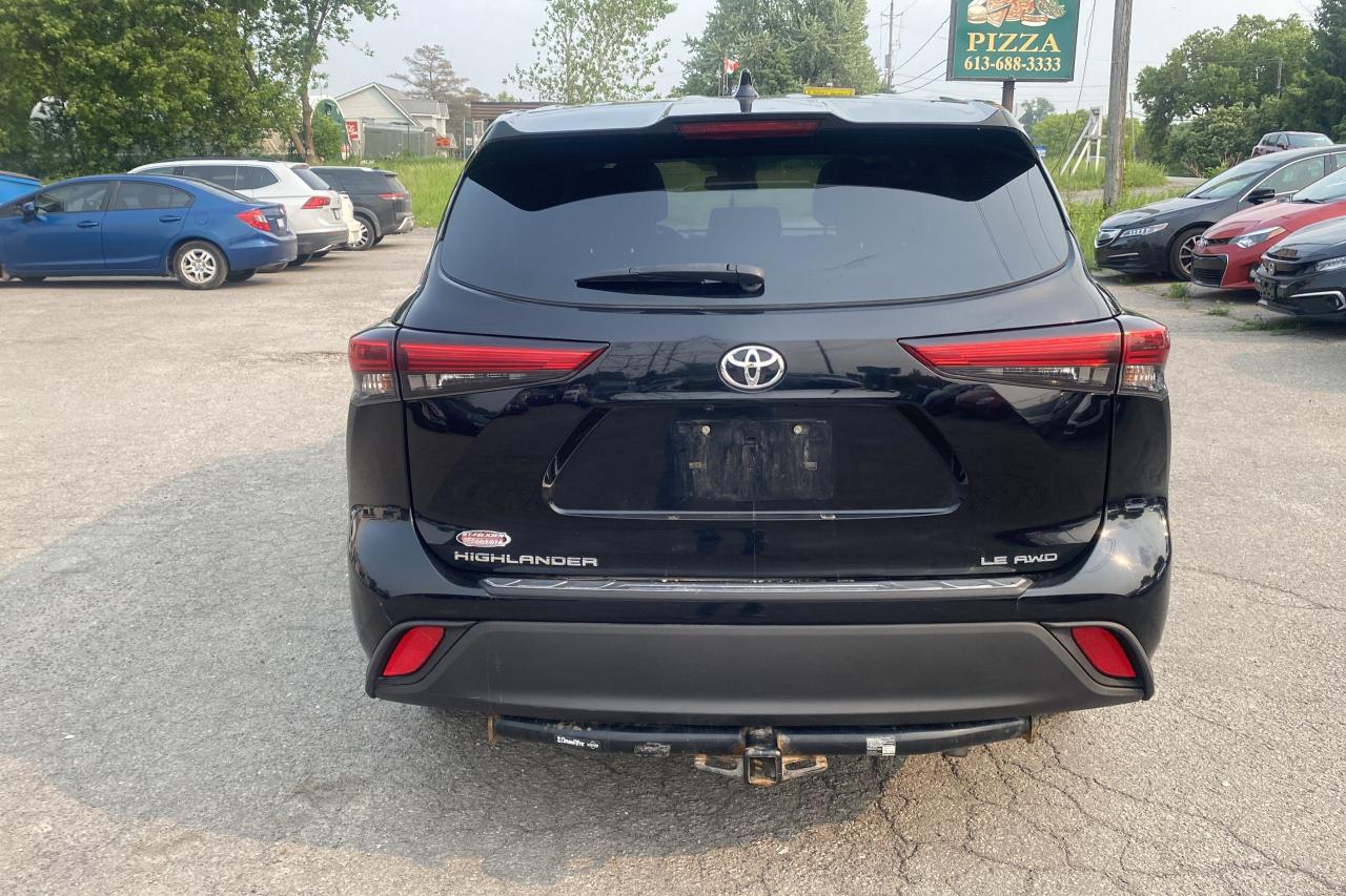 2020 Toyota Highlander LE - Photo #5