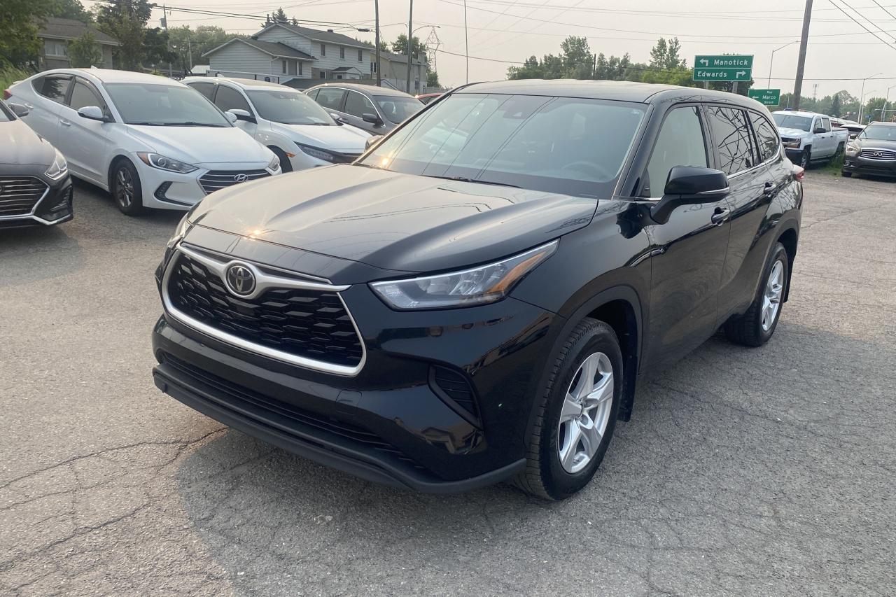 2020 Toyota Highlander LE - Photo #8