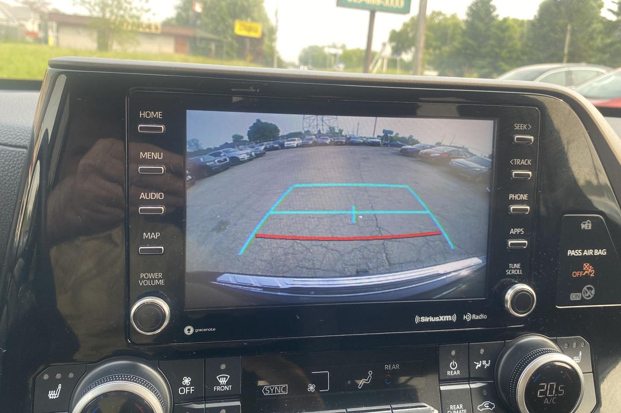 2020 Toyota Highlander LE - Photo #21