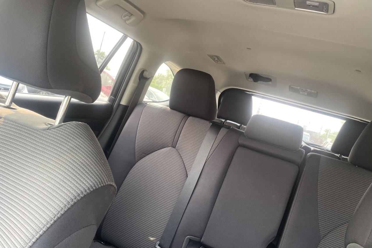 2020 Toyota Highlander LE - Photo #33