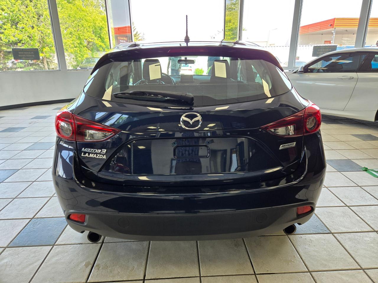 2016 Mazda MAZDA3 GX Hatchback | ALL CREDIT ACCEPTED!! - Photo #6