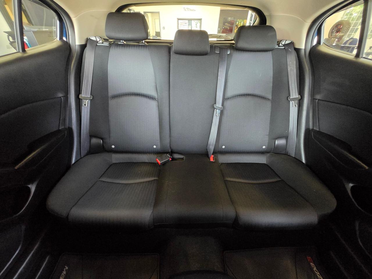 2016 Mazda MAZDA3 GX Hatchback | ALL CREDIT ACCEPTED!! - Photo #19