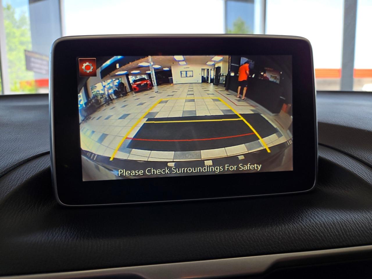 2016 Mazda MAZDA3 GX Hatchback | ALL CREDIT ACCEPTED!! - Photo #12