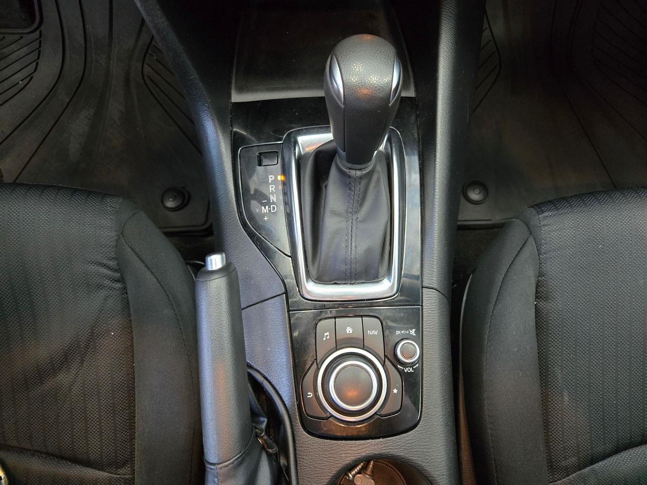 2016 Mazda MAZDA3 GX Hatchback | ALL CREDIT ACCEPTED!! - Photo #13