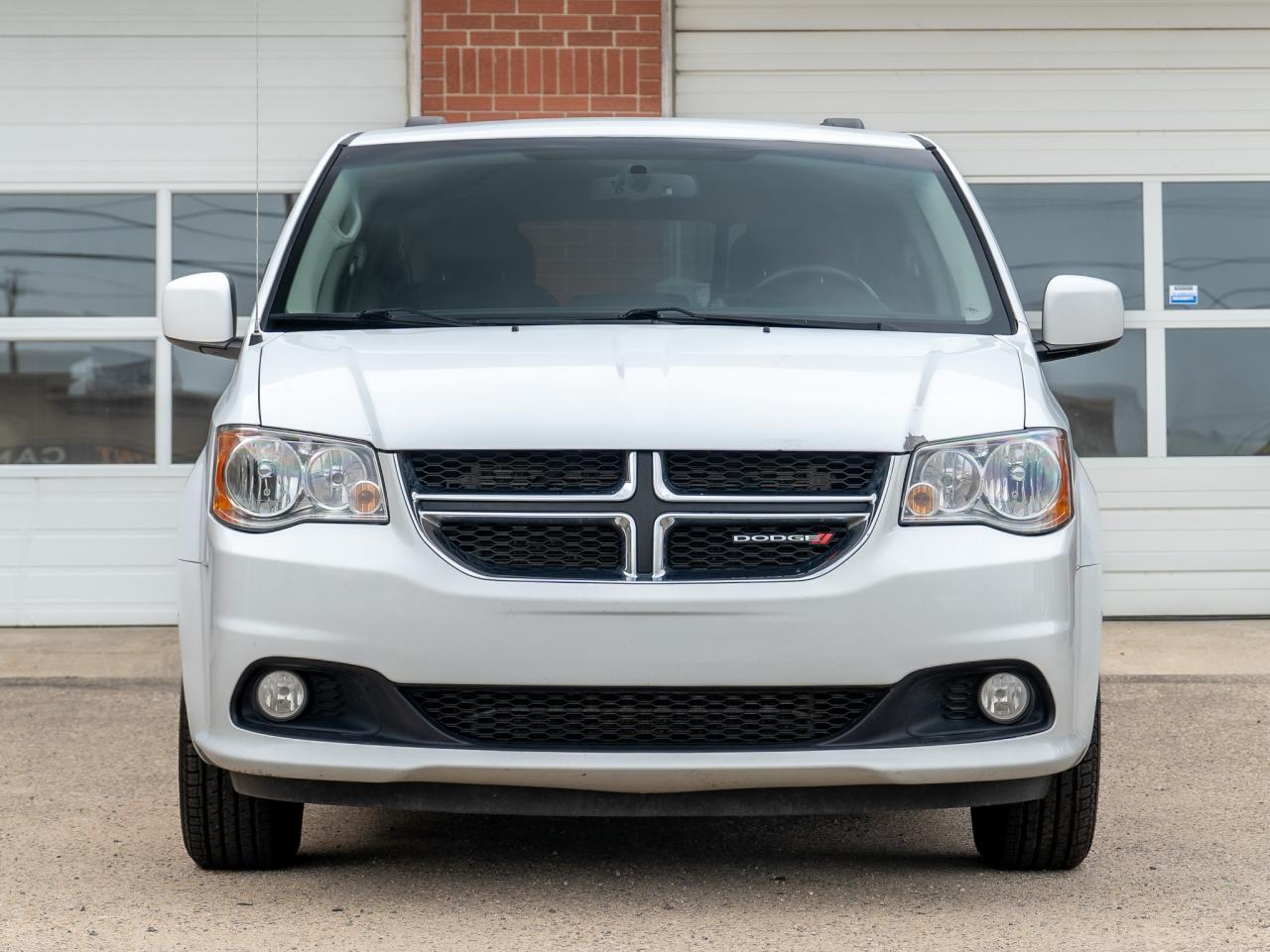 2017 Dodge Grand Caravan Crew Plus - Photo #2