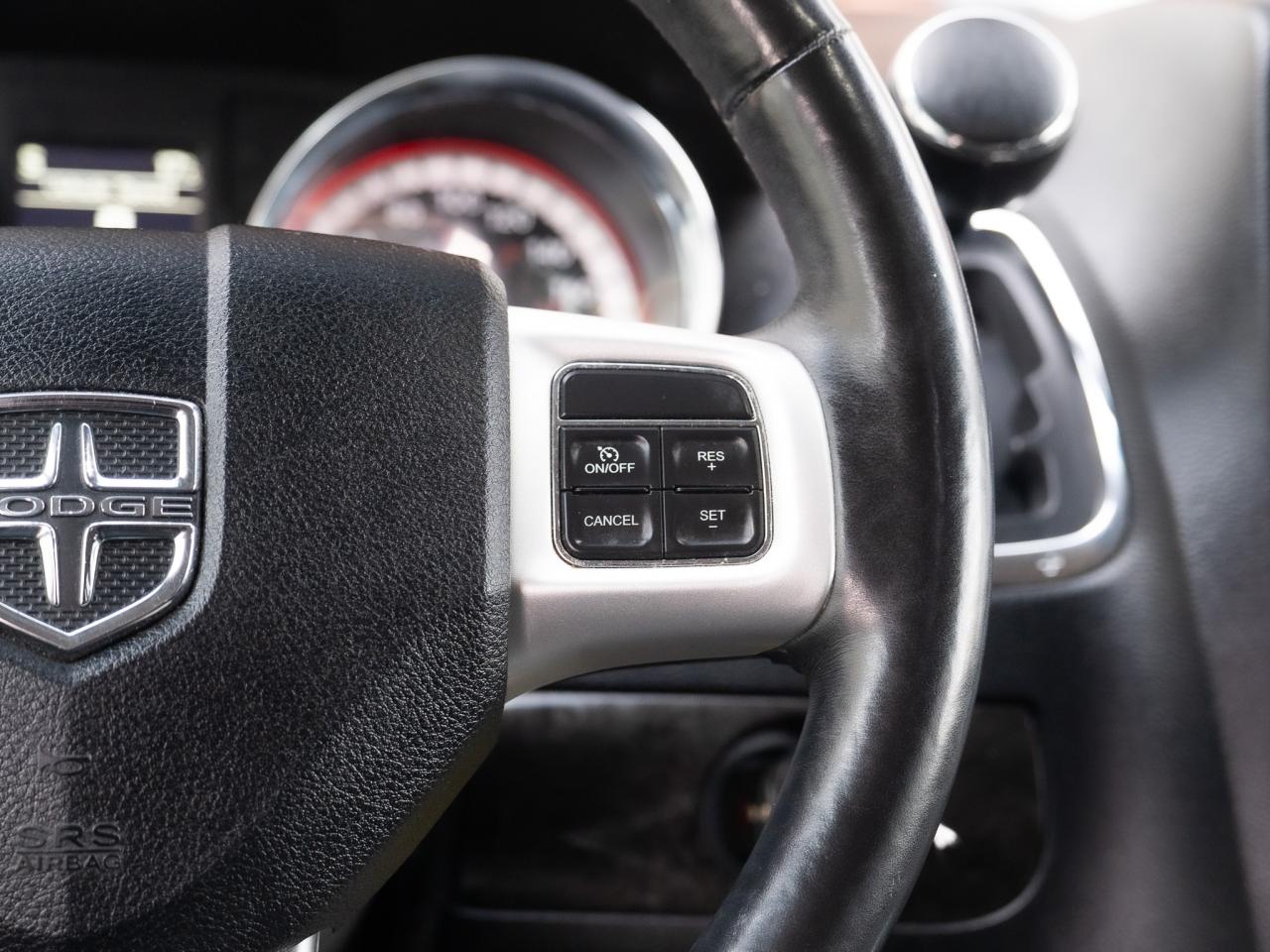 2017 Dodge Grand Caravan Crew Plus - Photo #11