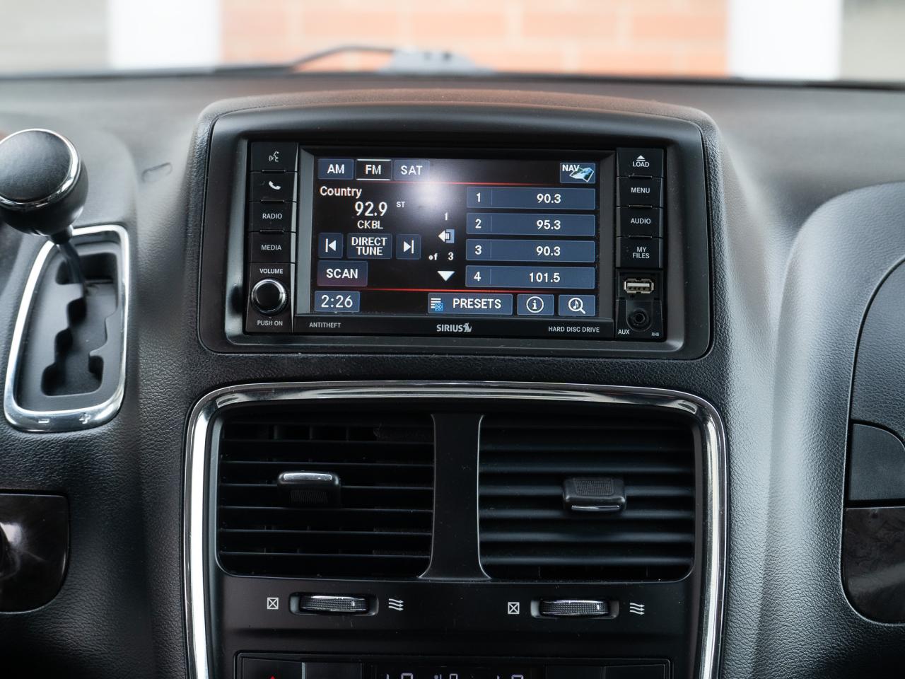 2017 Dodge Grand Caravan Crew Plus - Photo #13
