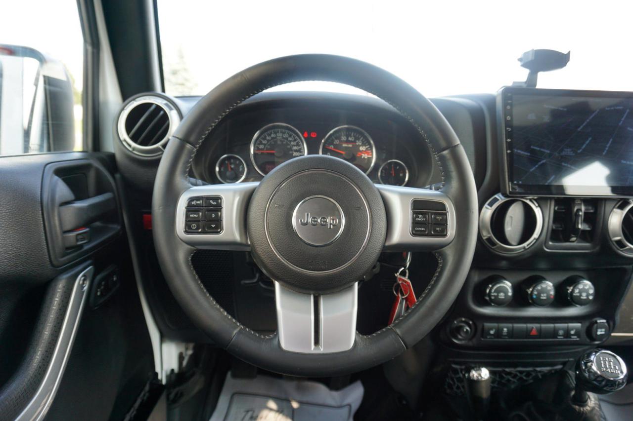 2016 Jeep Wrangler V6 UNLIMITED RUBICON 4WD CERTIFIED *1 OWNER* NAVI LEATHR HEATED SEATS CRUISE ALLOYS - Photo #11