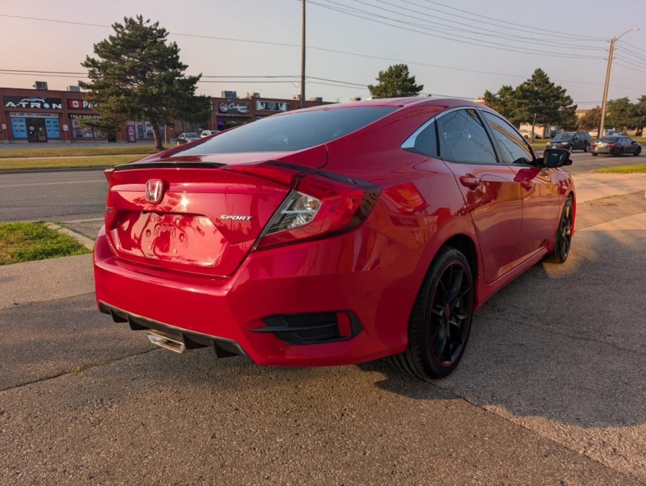 2019 Honda Civic Sport - Photo #5