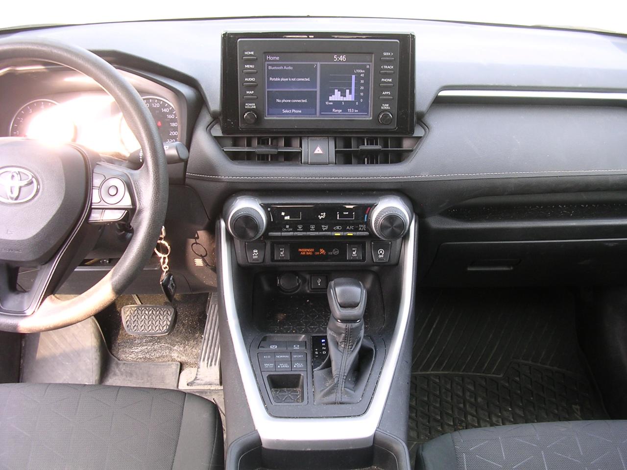 2021 Toyota RAV4 LE - Photo #8