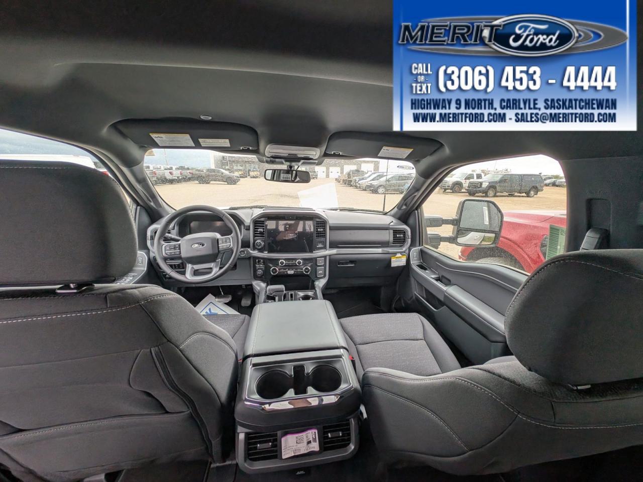 2025 Ford F-150 XLT - Black Sport Package, V6 + Photo4