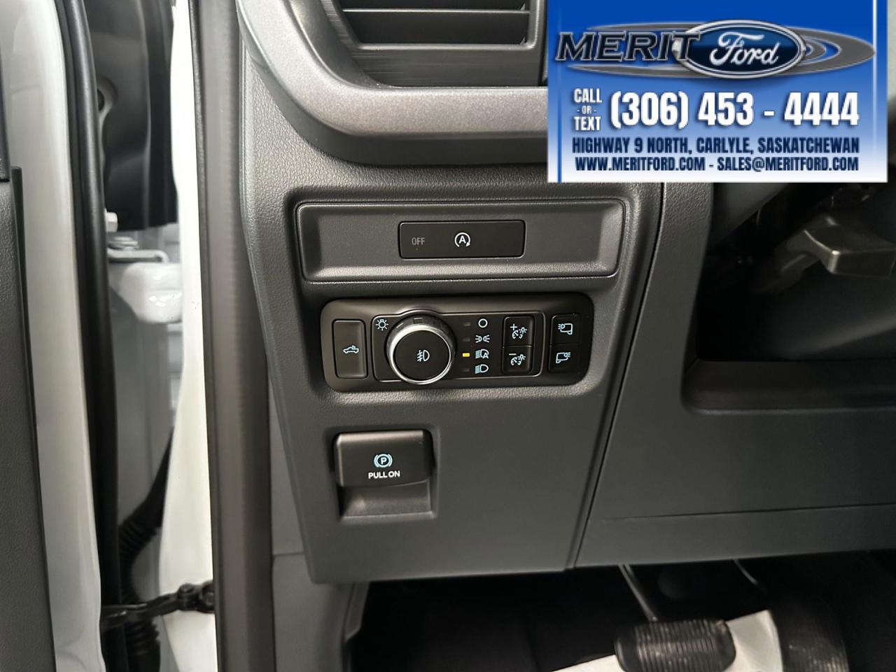 2025 Ford F-150 XLT - Black Sport Package, V6 + Photo5