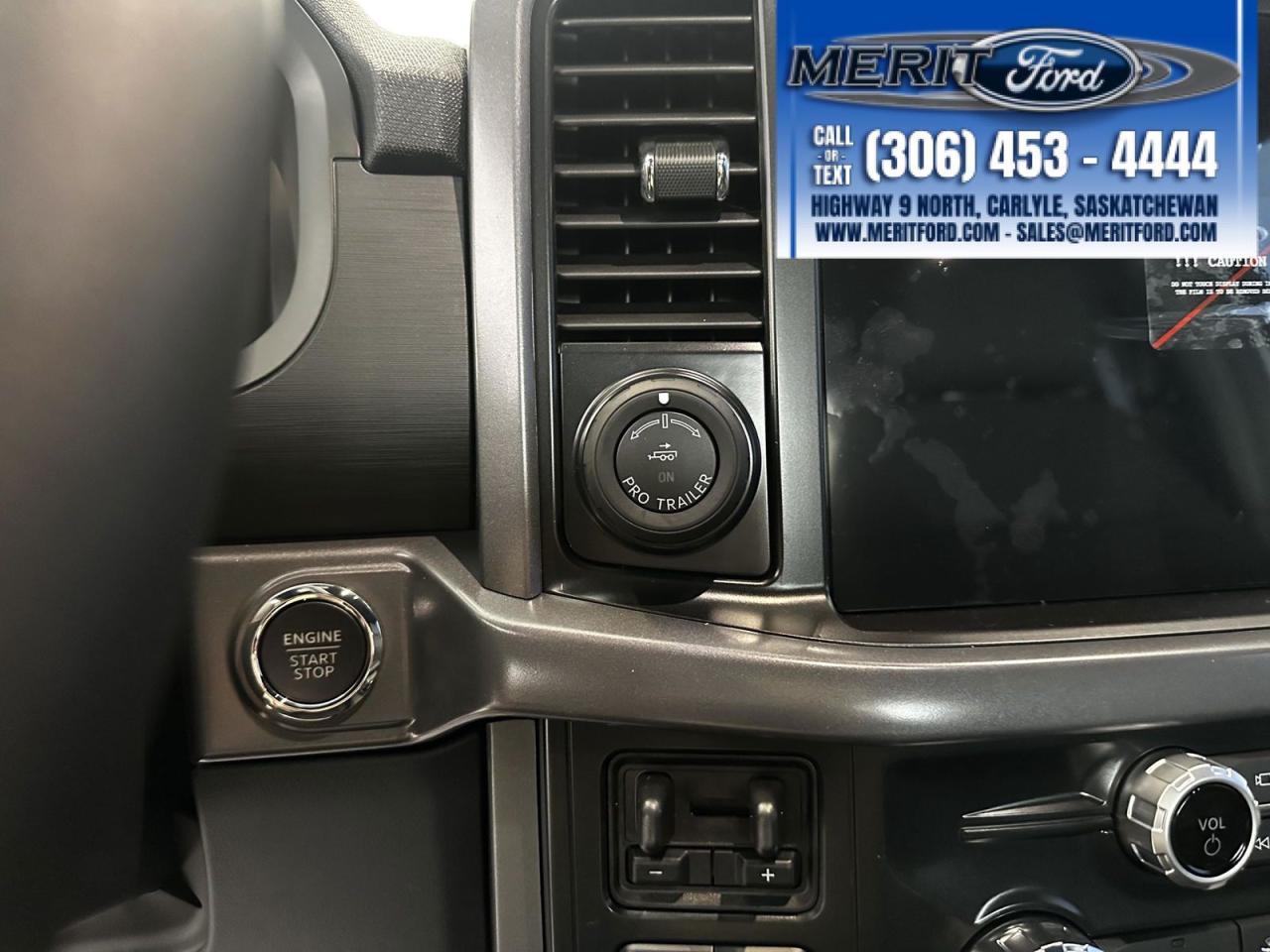 2025 Ford F-150 XLT - Black Sport Package, V6 + Photo5