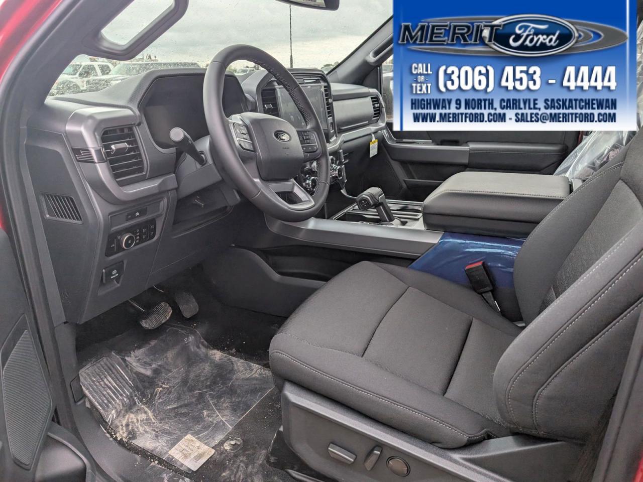 2025 Ford F-150 XLT Photo2