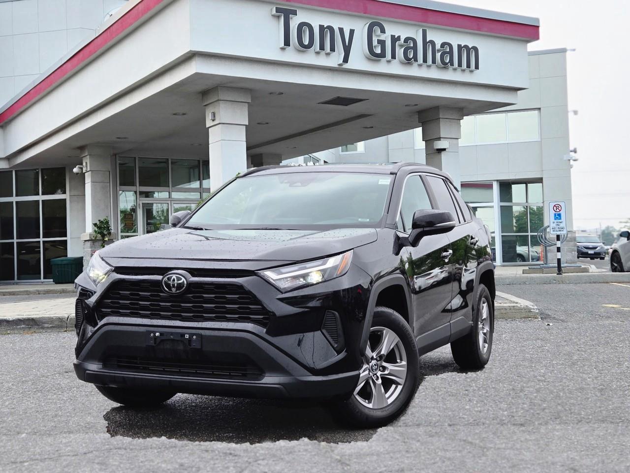 Used 2023 Toyota RAV4 XLE for sale in Ottawa, ON