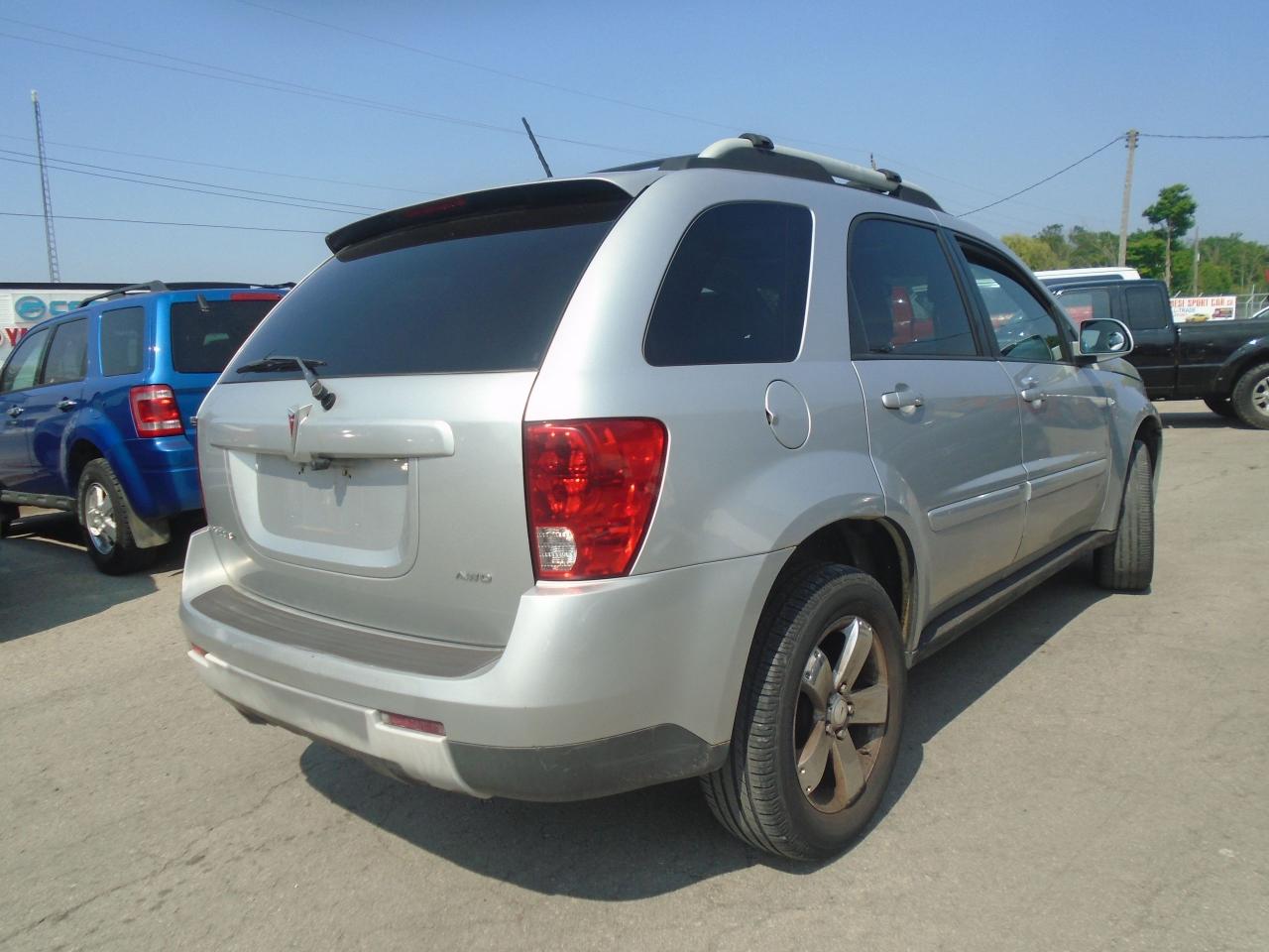 2009 Pontiac Torrent AWD 4dr GT - Photo #4