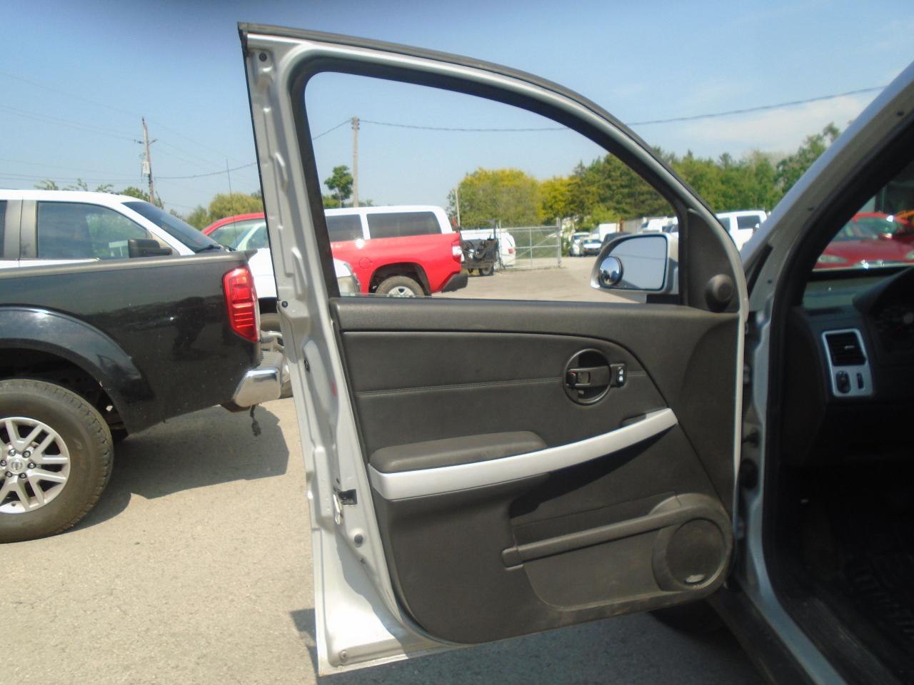2009 Pontiac Torrent AWD 4dr GT - Photo #6