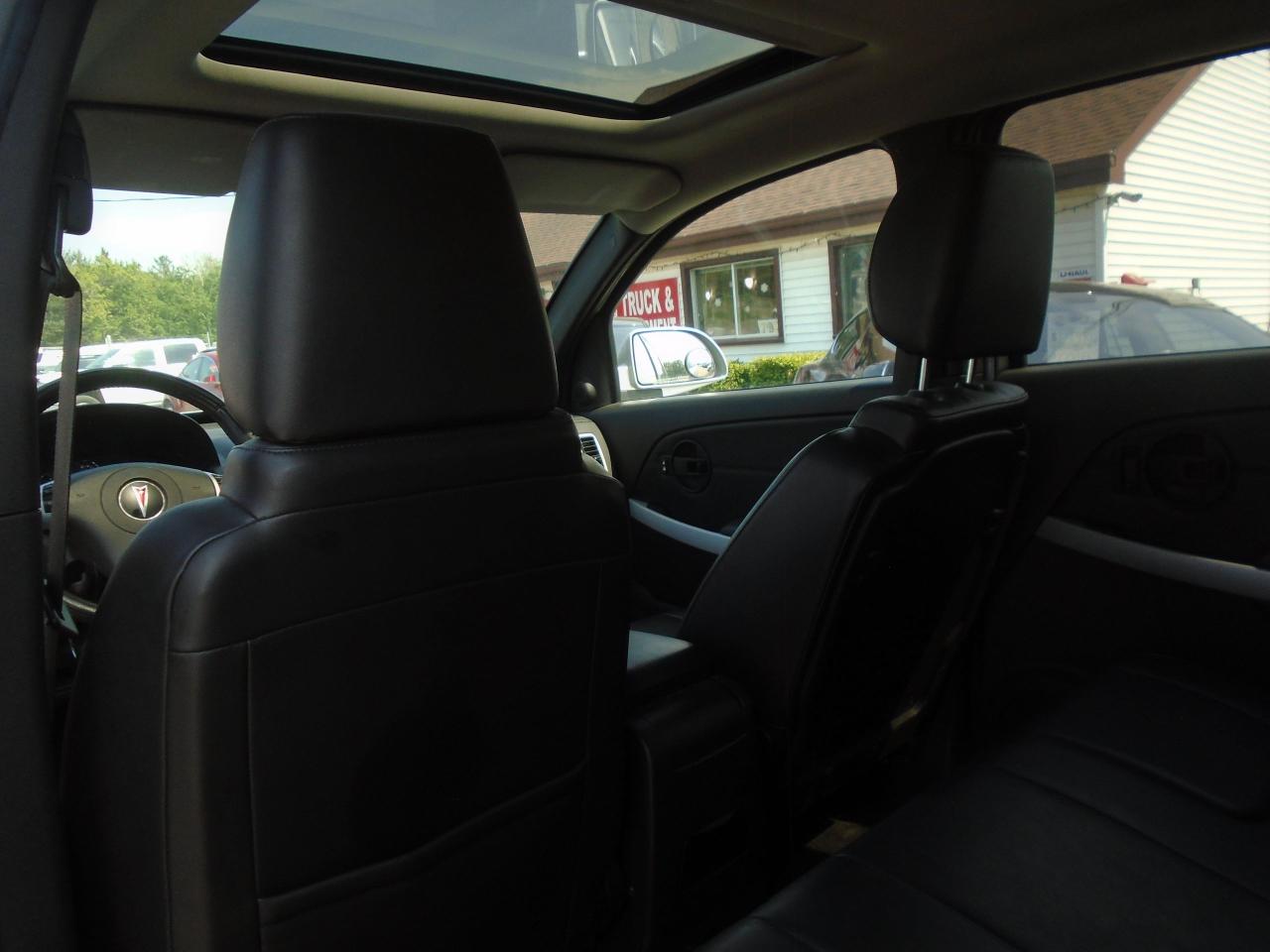 2009 Pontiac Torrent AWD 4dr GT - Photo #12