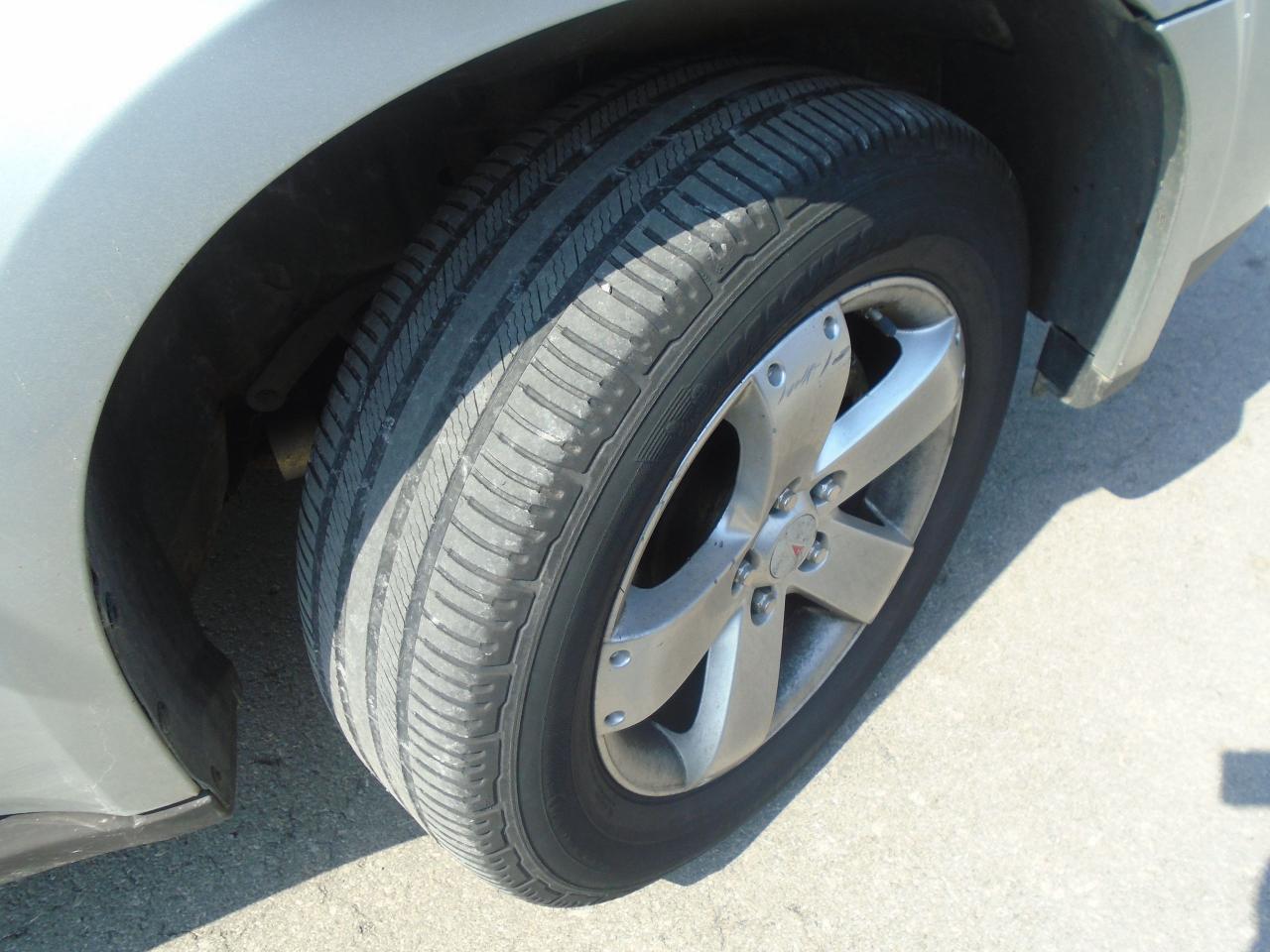 2009 Pontiac Torrent AWD 4dr GT - Photo #24