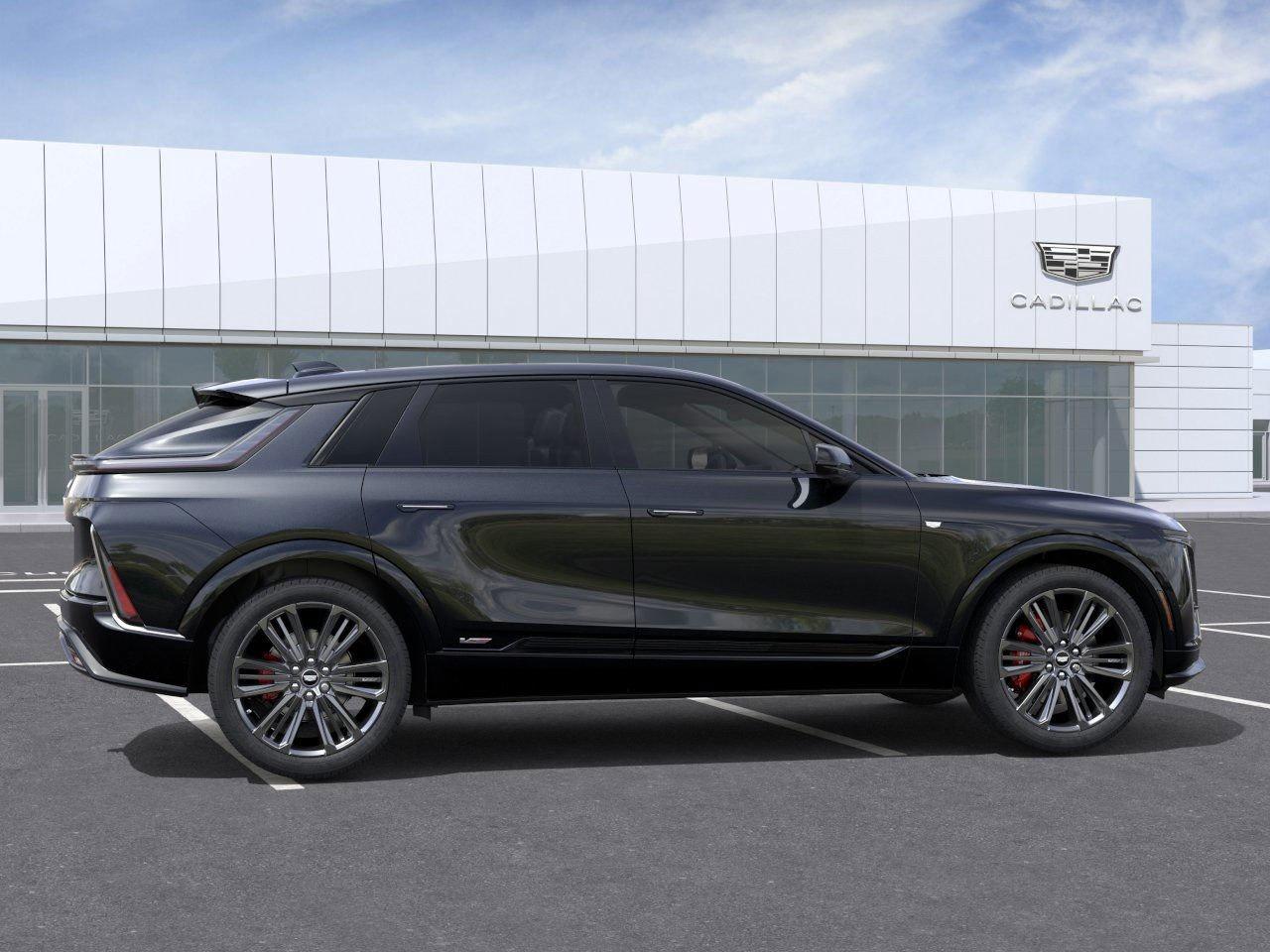 2026 Cadillac LYRIQ LYRIQ-V Premium 4dr LYRIQ-V Premium Photo4