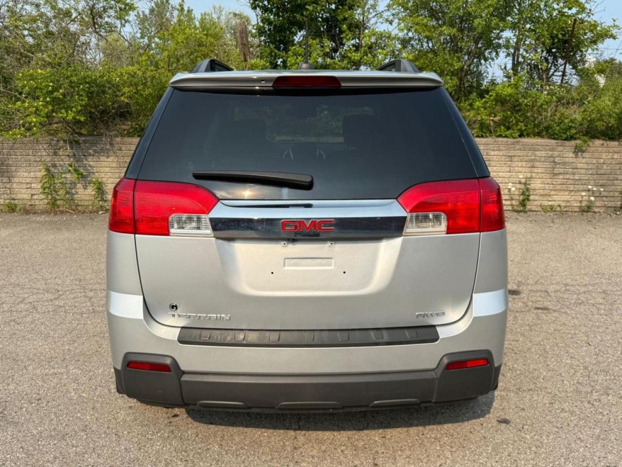 2015 GMC Terrain SLE | CLEAN CARFAX | AWD | LOW KMS | POWER SEATS | BACK-UP CAM | PIONEER SOUND SYSTEM | - Photo #5