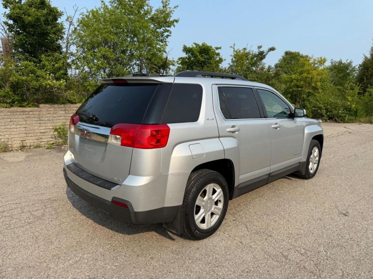 2015 GMC Terrain SLE | CLEAN CARFAX | AWD | LOW KMS | POWER SEATS | BACK-UP CAM | PIONEER SOUND SYSTEM | - Photo #6