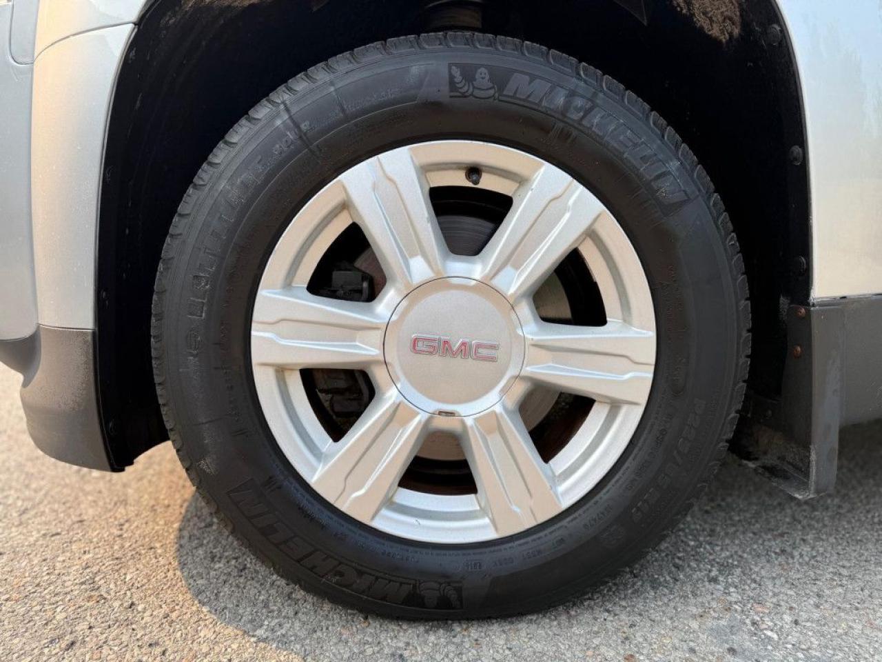2015 GMC Terrain SLE | CLEAN CARFAX | AWD | LOW KMS | POWER SEATS | BACK-UP CAM | PIONEER SOUND SYSTEM | - Photo #14