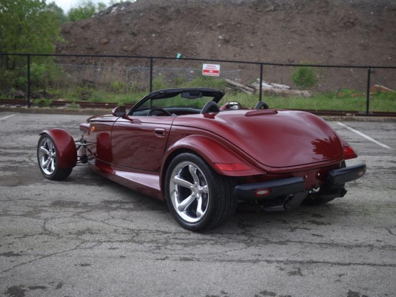 2002 Chrysler Prowler Roadster  **PRISTINE - LOW KMS** Photo3