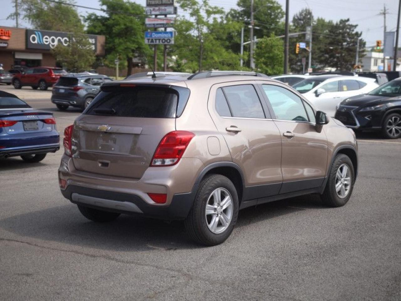 2018 Chevrolet Trax LT  **LOW KMS - CLEAN CARFAX** Photo3